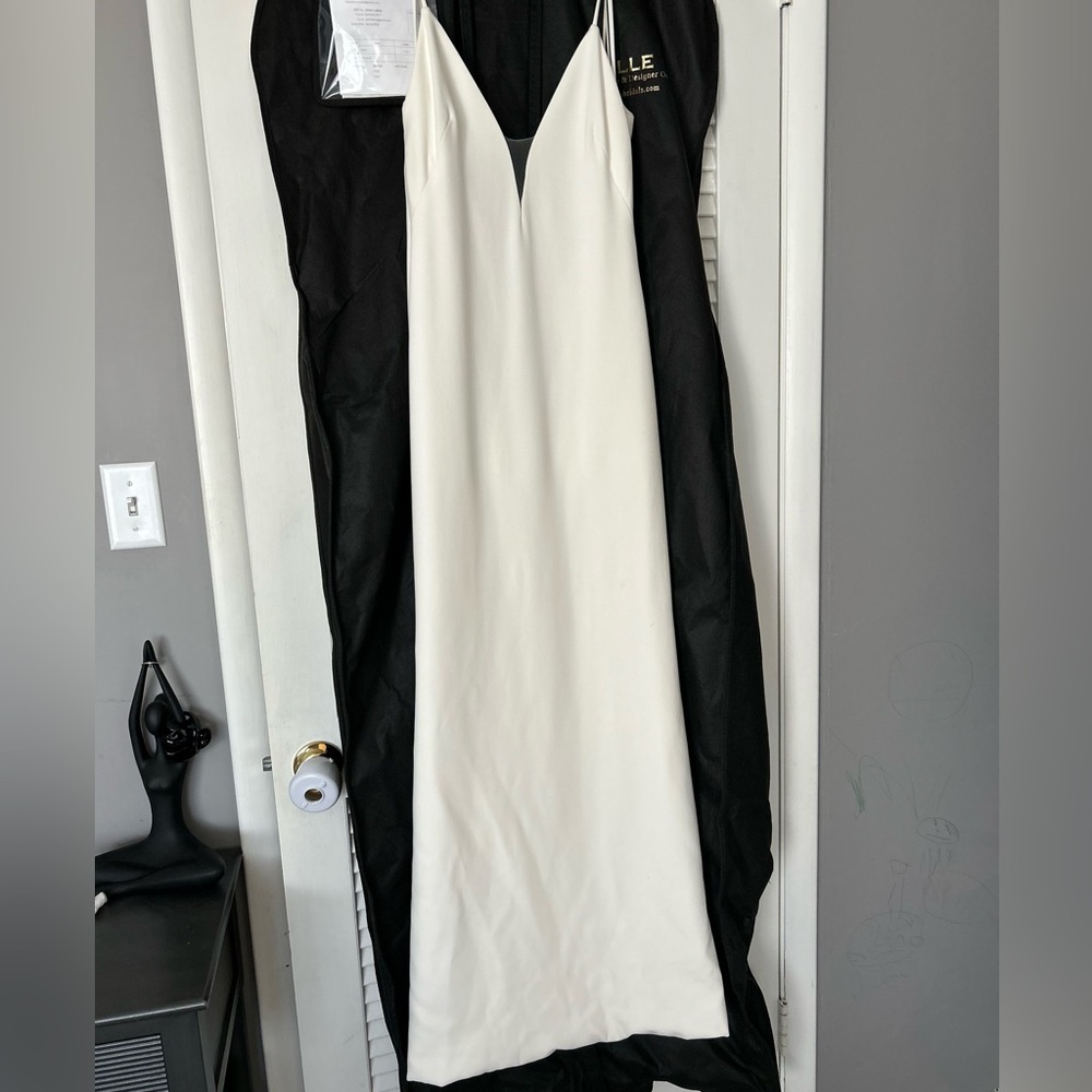 Theia wedding gown. Size 2